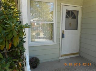 2C Magnolia St, Toms River, NJ 08757