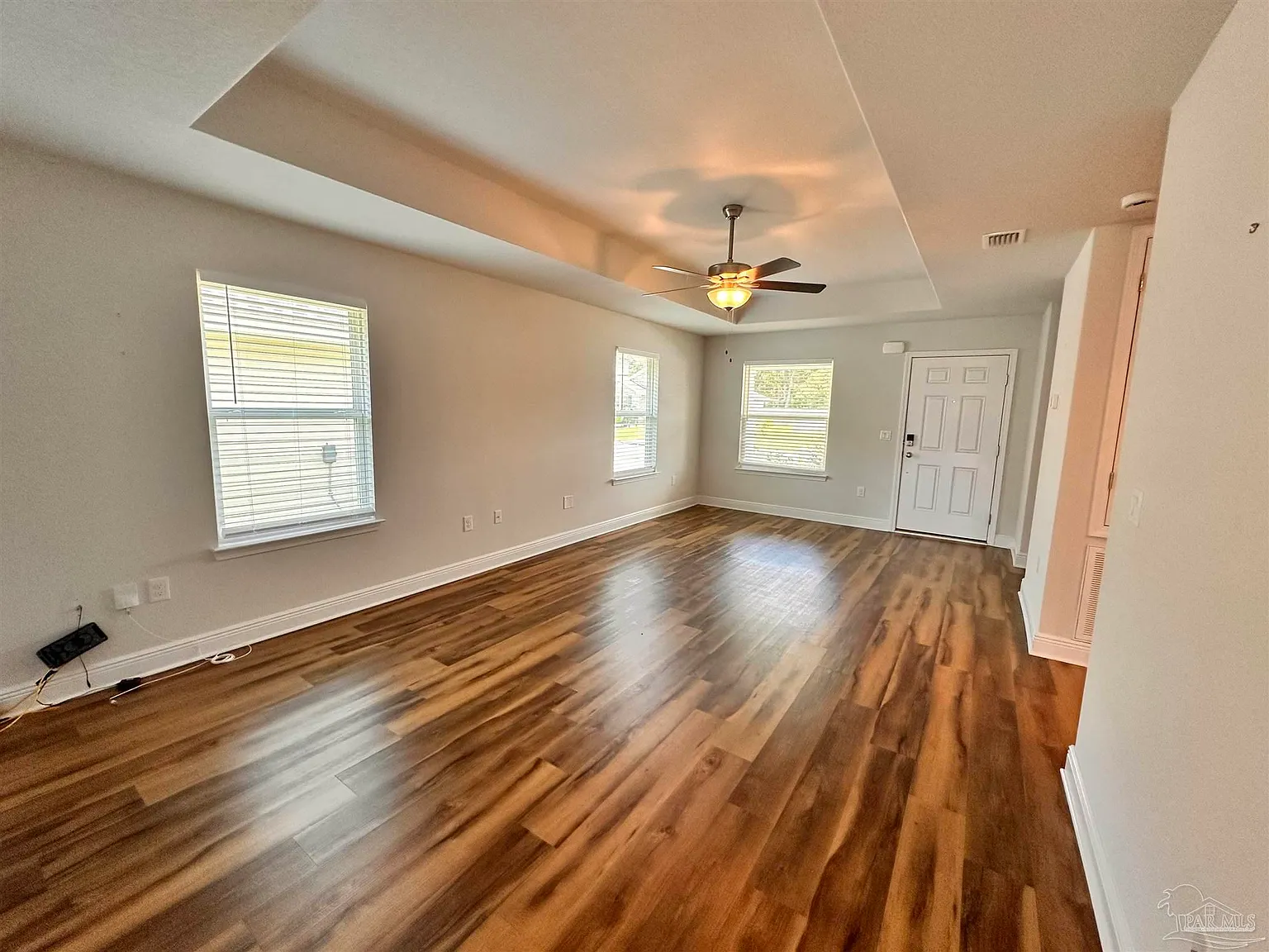 3 bed, 1515 sqft, $1,875 — Photo 2