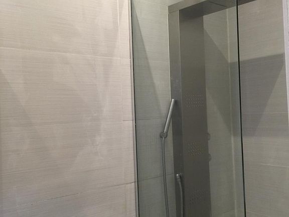 4th image of 648 NE 80th St APT 7