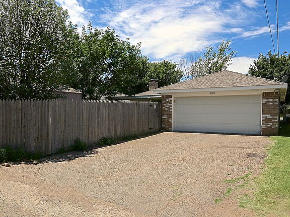 3rd image of 1311 Alta Vista St