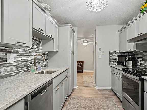 2nd image of 200 Manning St APT 23C