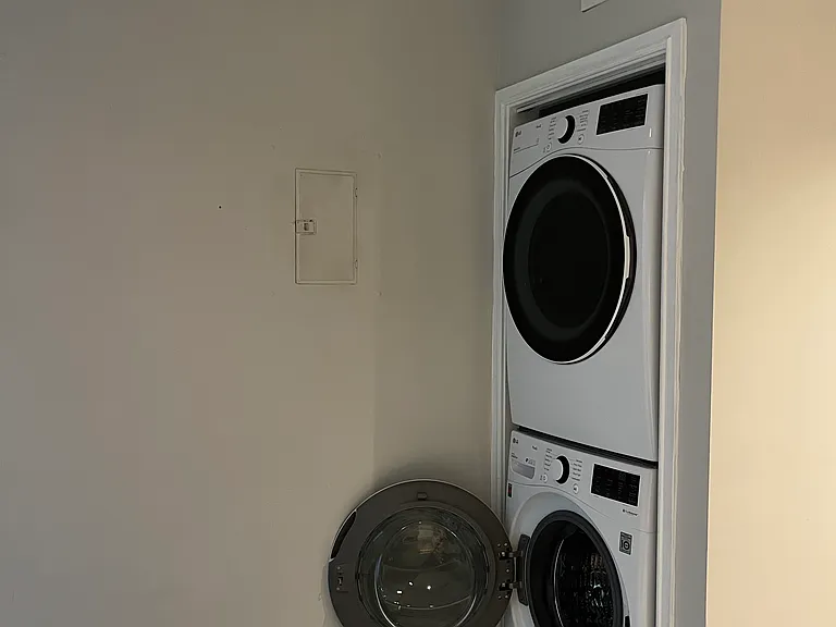 219 Abercorn St #3 — Photo 8