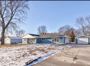 2114/2118 Avalon Cir, Bay City, MI 48708