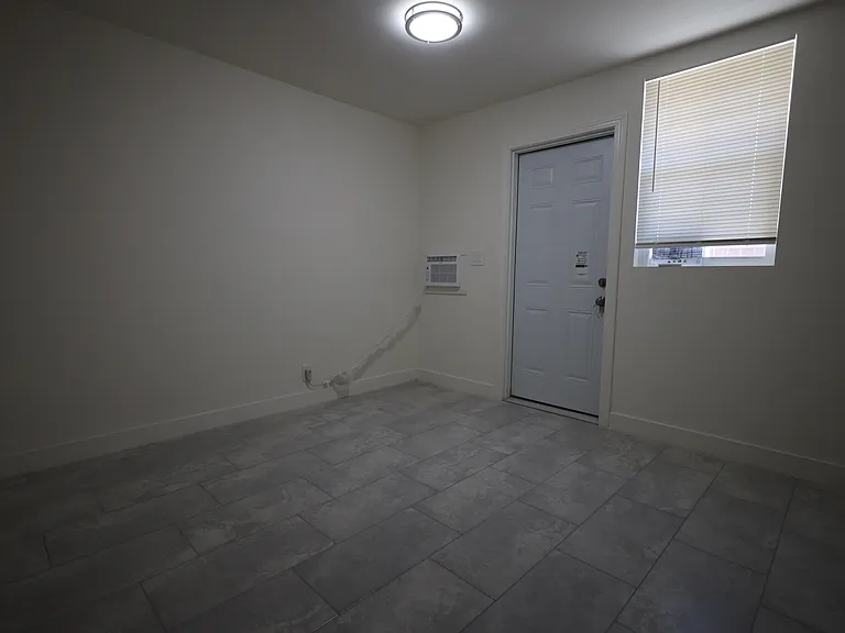 4156 N La Rica Ave #1/4 — Photo 18