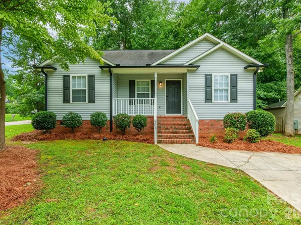 201 Polly Collins Ct, Fort Mill, SC 29715