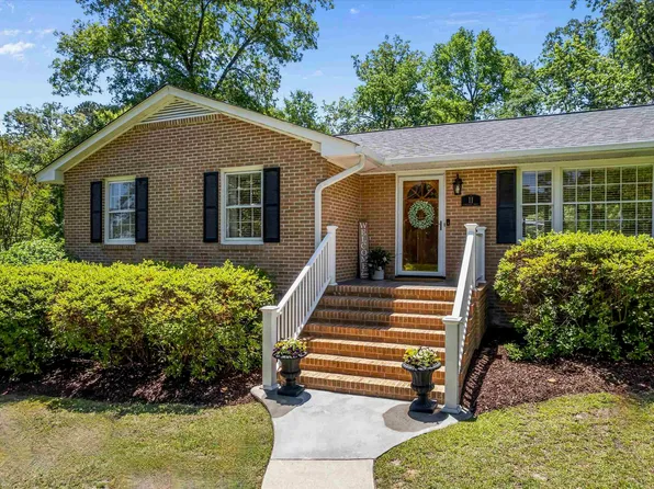 11 Lakecrest Dr, Columbia, SC 29206
