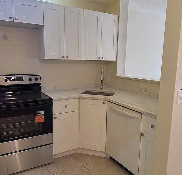 10914 Royal Palm Blvd #10914 — Photo 7