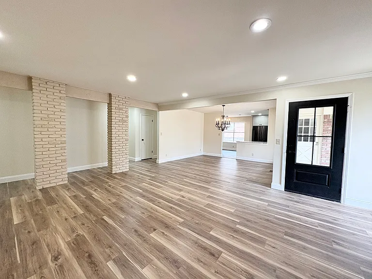 3803 E 82nd Pl S — Photo 9