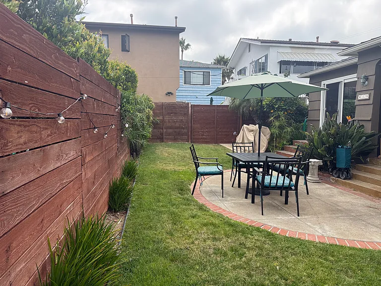 419 Nautilus St — Photo 15