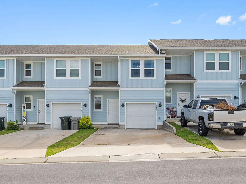 9497 Nature Creek Cir