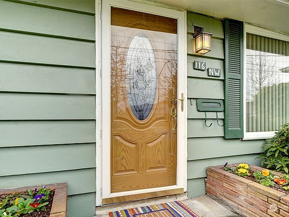 2nd image of 116 15th Street NW