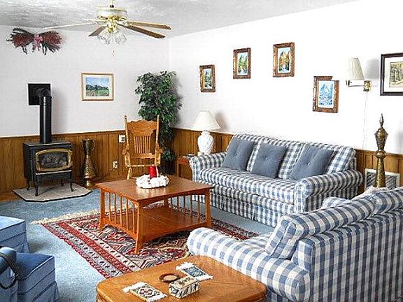 5th image of 4207 Centennial Dr
