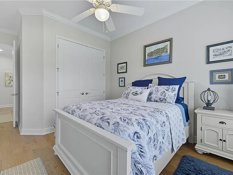 9475 Isla Bella Cir — Photo 22