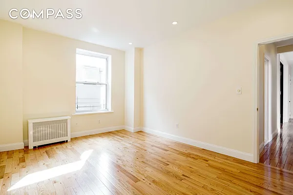 Rented by Compass | media 12