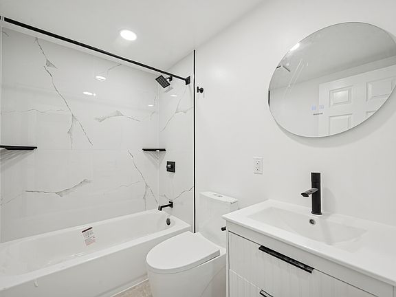 4th image of 5530 Boyer St #1