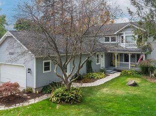 1704 Lakewood Cir, Lapeer, MI 48446