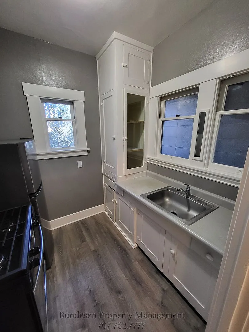 126 Leland Street — Photo 1