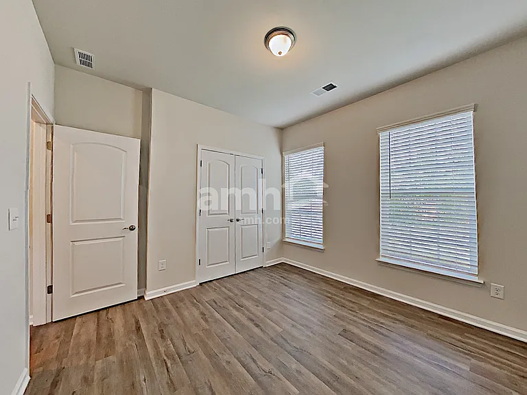 2415 Napa Valley Dr — Photo 13