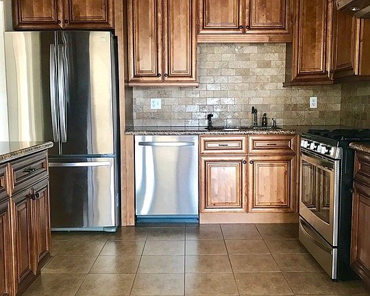 3rd image of 10345 Almayo Ave APT 301