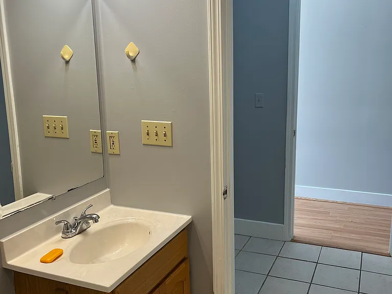 901 Franklin St #1 — Photo 6