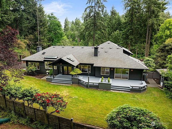 3rd image of 32051 58th Avenue S