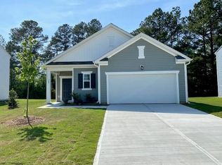 749 Mirror Pond Dr, Zebulon, NC 27597