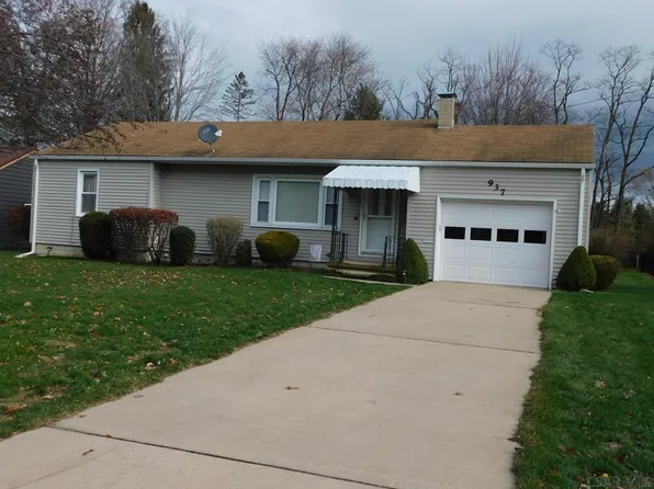 937 Julia Dr, Johnstown, PA 15905