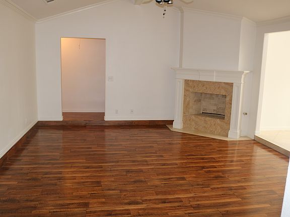 4th image of 2101 Glen Forest Ln