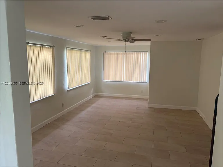 5853 McKinley St #3 — Photo 2