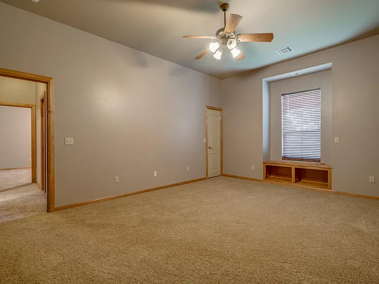 17108 Prestwick Cir — Photo 37