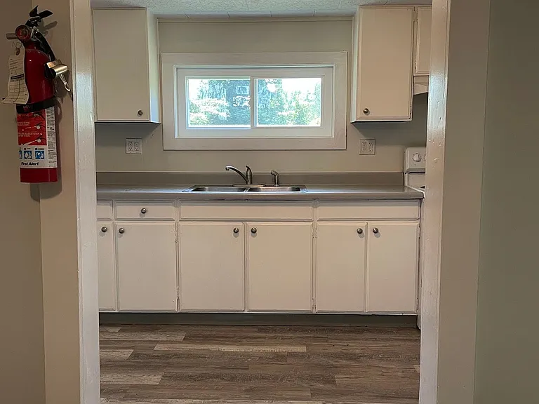 93 Riverview Dr #24 — Photo 7