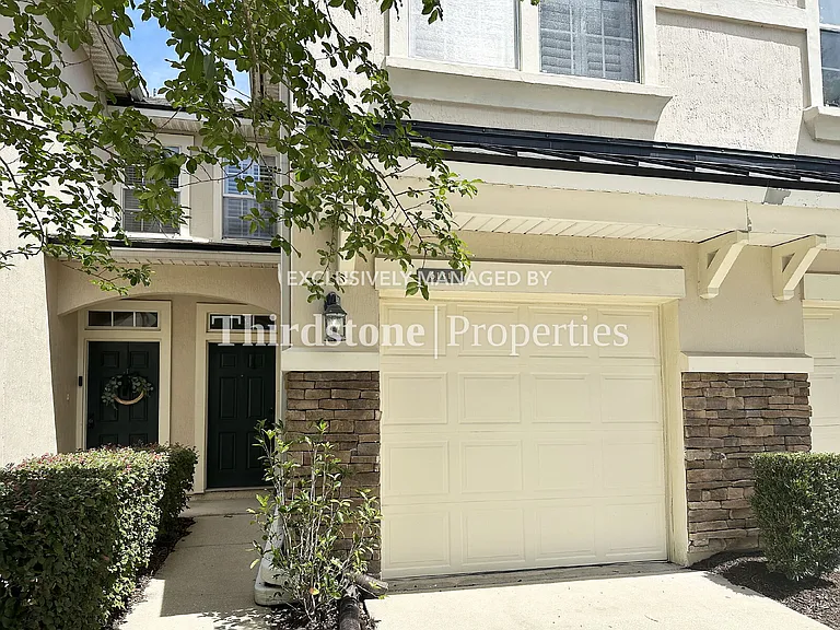 6131 Bartram Village Dr — Photo 18