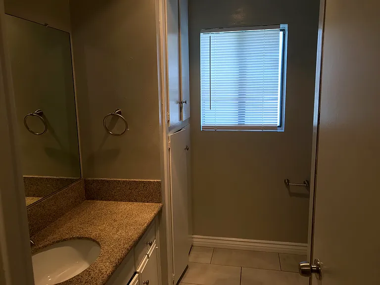 611 S La Veta Park Cir #120 — Photo 6