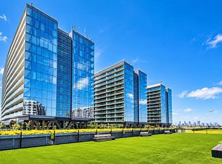 131-01 40th Road #18C, Flushing, NY 11354