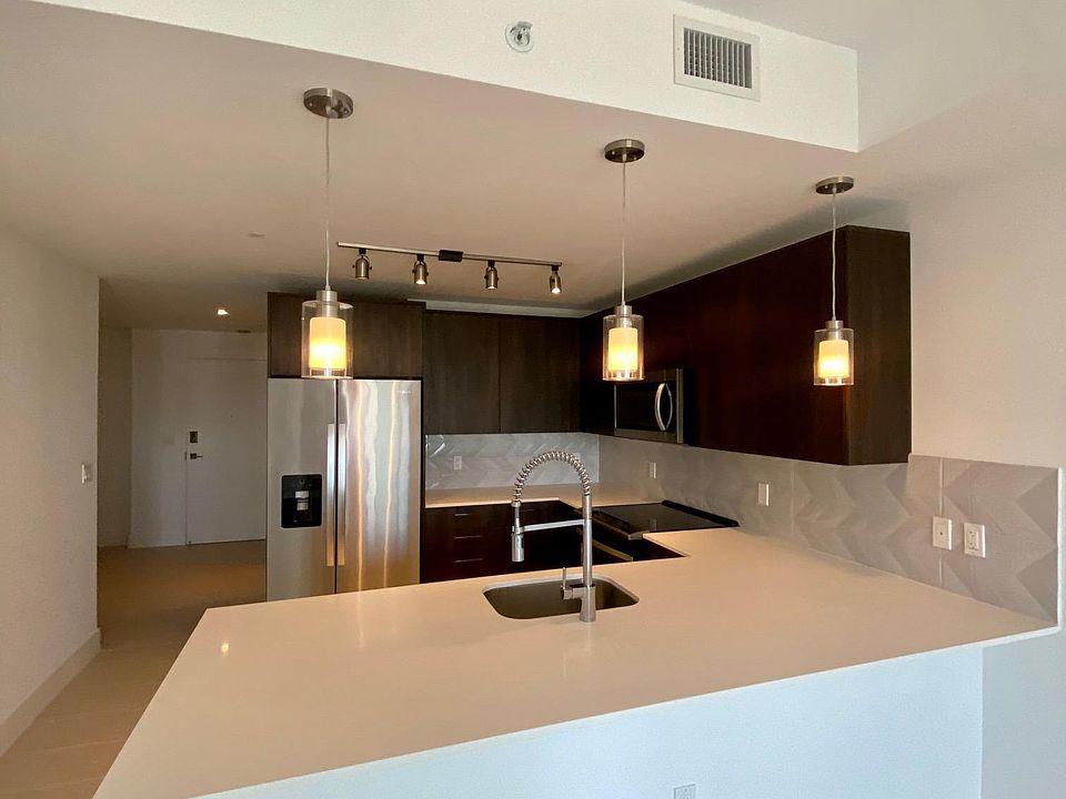 1st image of 102 NW 6th St #605