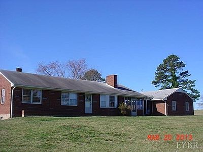 1st image of 128 Piney Dell Ln