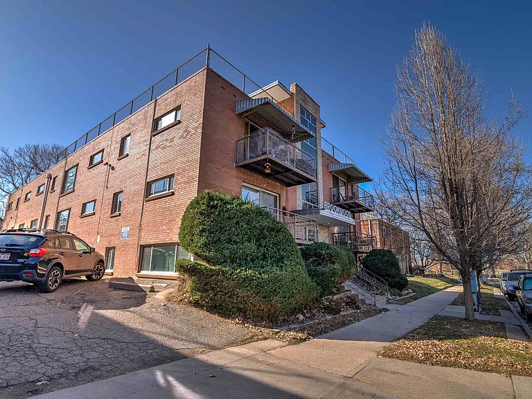 1671 Cook St — Photo 10