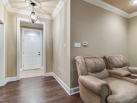 2nd image of 508 Wisteria Bend Cir