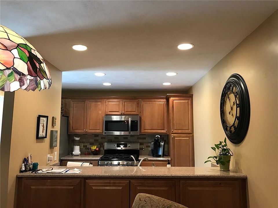 2nd image of 16 Caddy Rock Rd APT C