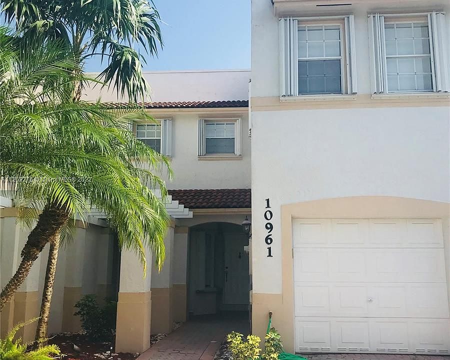 1st image of 10961 NW 65th St