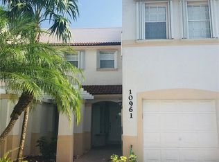 10961 NW 65th St, Doral, FL 33178
