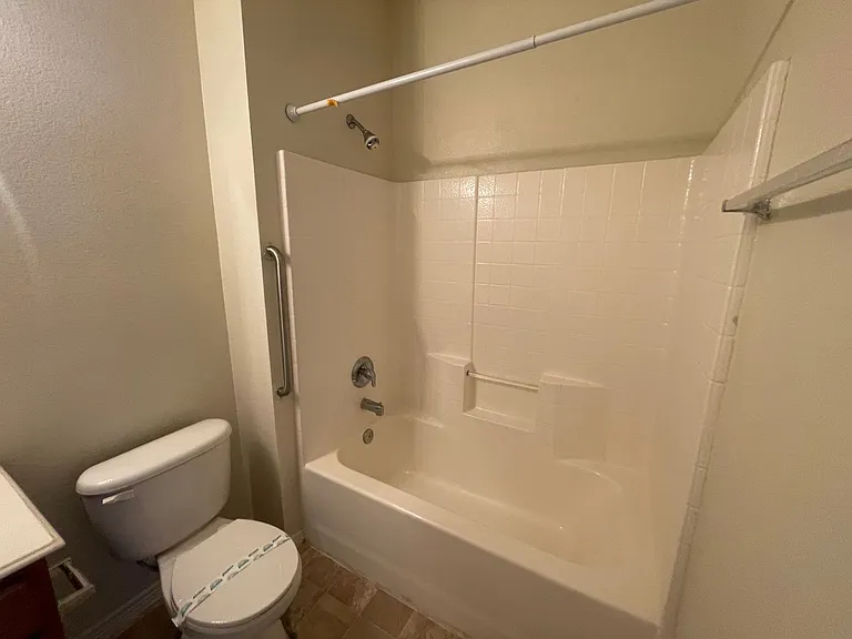 4415 Ashbury Ln — Photo 23