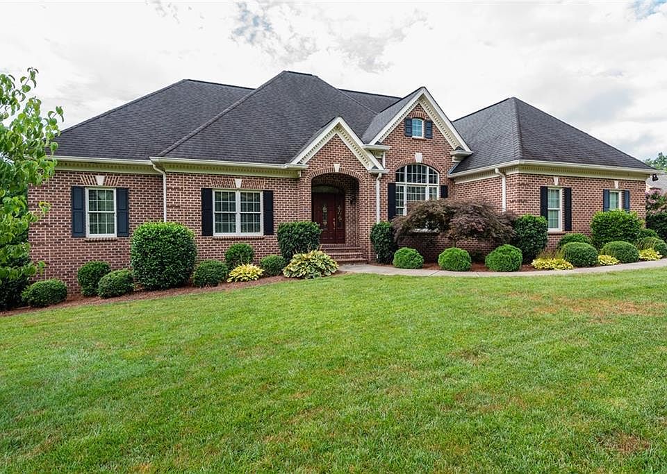 1st image of 4107 Rainbow Hills Dr