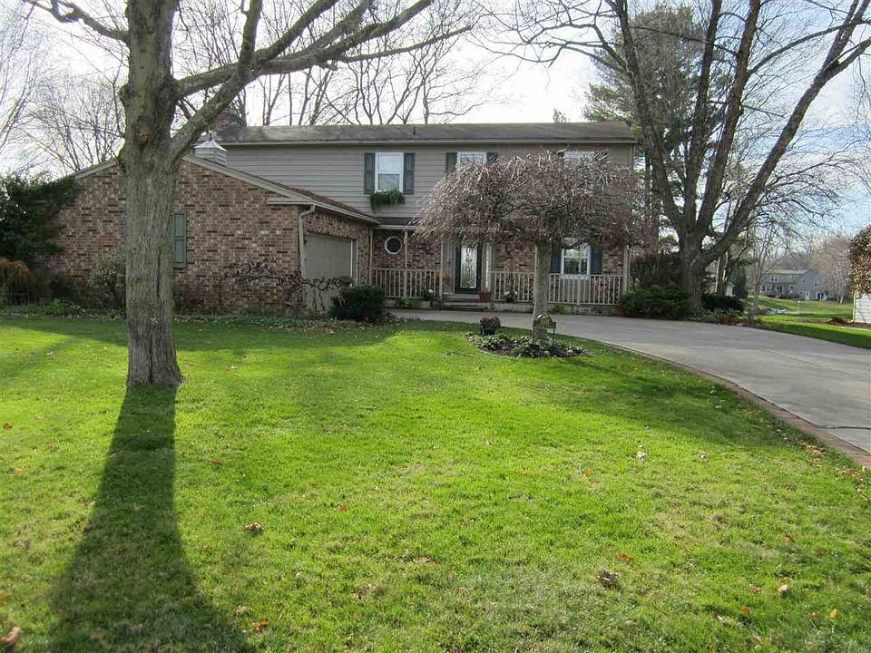 1st image of 3105 E Lake Dr
