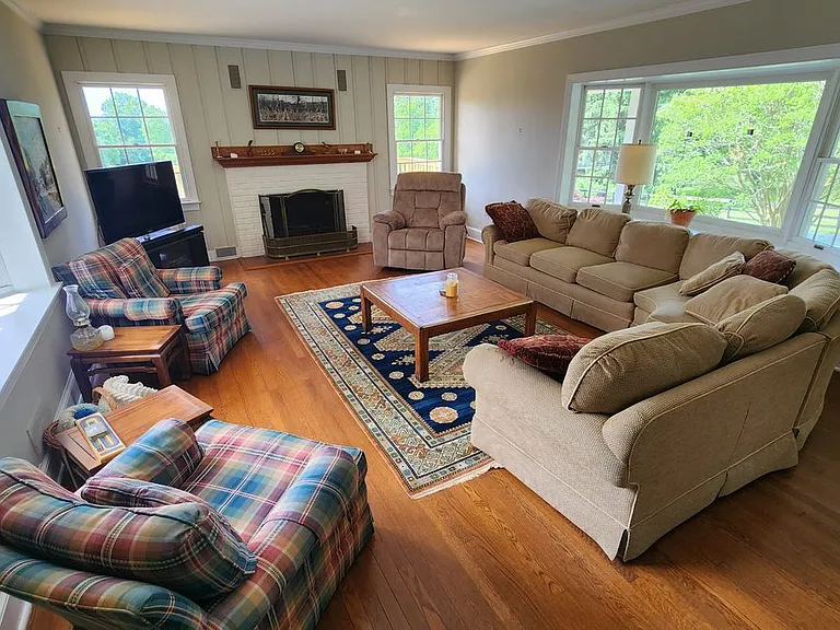 39080 Foxhill Rd — Photo 16