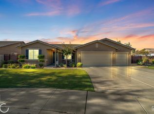 9909 Swansboro Way, Bakersfield, CA 93314
