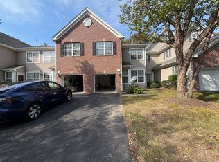 101 Windsor Pond Rd, Princeton Junction, NJ 08550