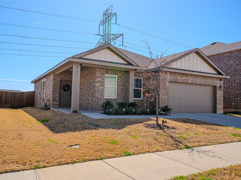 Listing photo 3