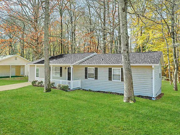 3rd image of 2803 Melanie Ln