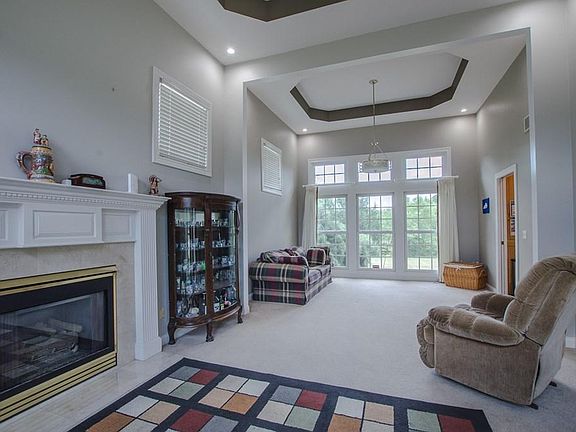 5th image of 2347 Forest Hill Cir